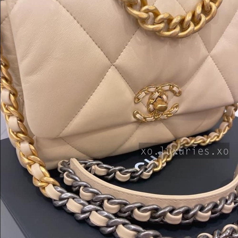 SOLD via IG @Marche.NewportBeach | Authentic Chanel beige 19 bag small medium